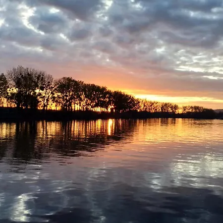 Sur L'eau - Bateau Diva * Conflans-Sainte-Honorine